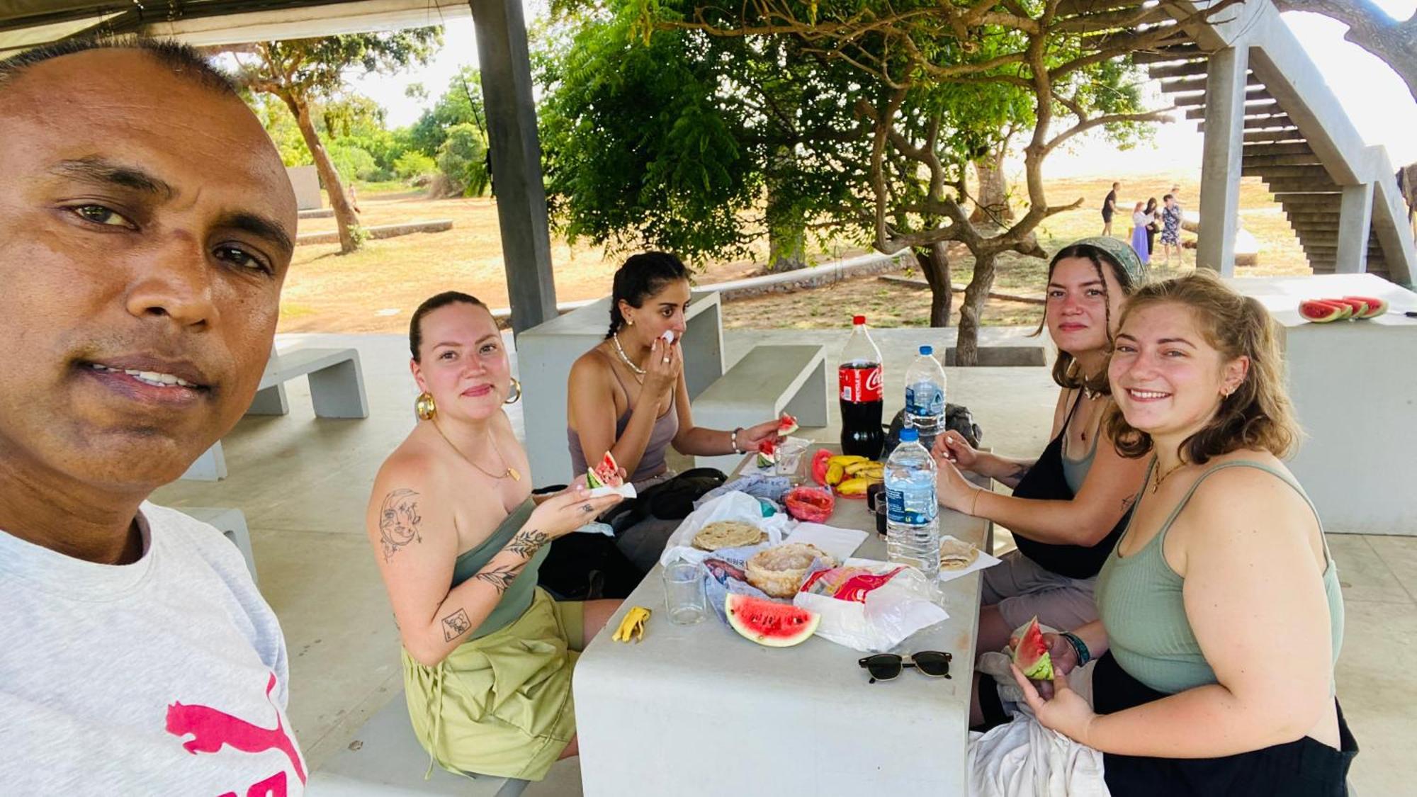 Owin Rose Yala Safari Hotel Тиссамахарама Экстерьер фото